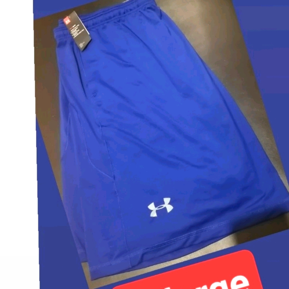UNDER ARMOUR SHORT